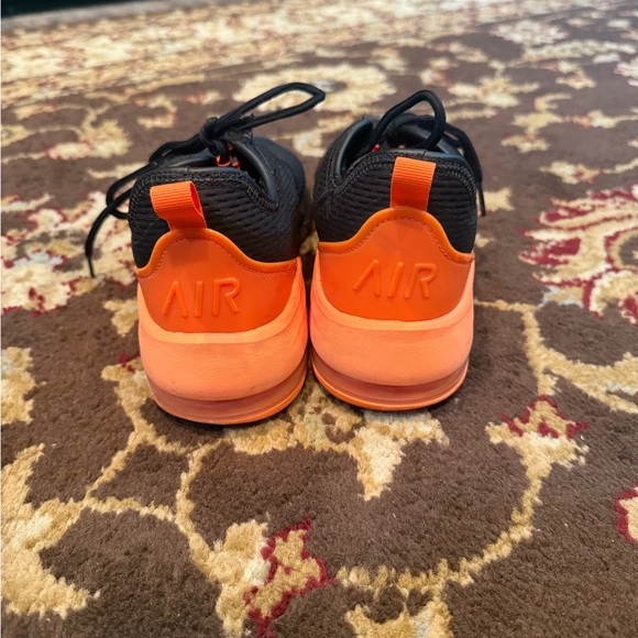 Men Nike Black and Orange Sneakers - Picture 4 of 5